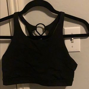 Lulu high neck sport bra